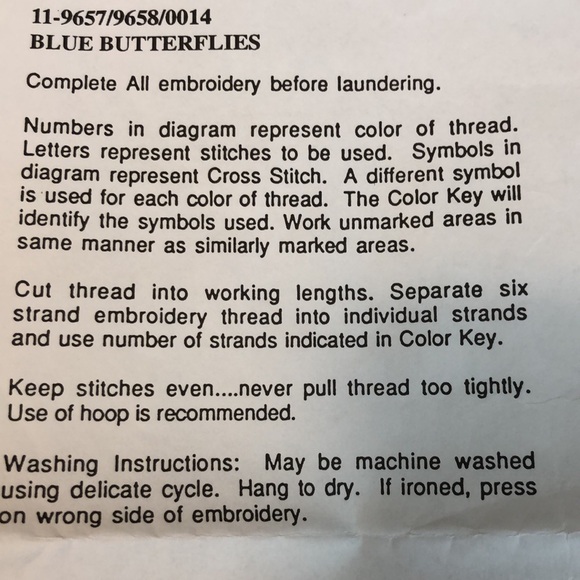 Herrschner’s Stamped cross stitch Kit 11-9657 Pillowcases Blue Butterflies - Picture 4 of 9